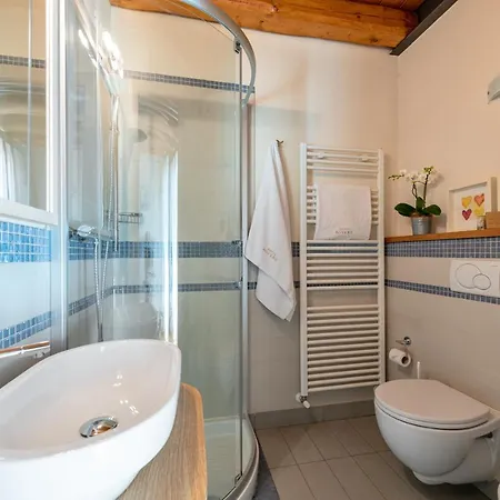 Rovere Отель
