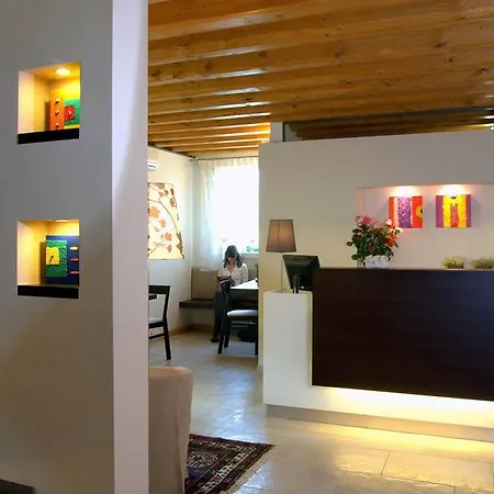 فندق Rovere 3*