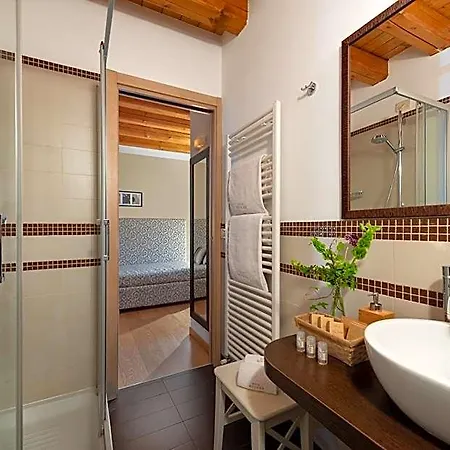 فندق Rovere