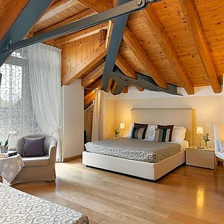 Rovere فندق 3*