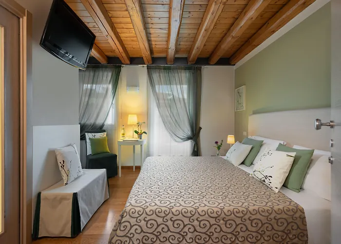 Rovere 3*